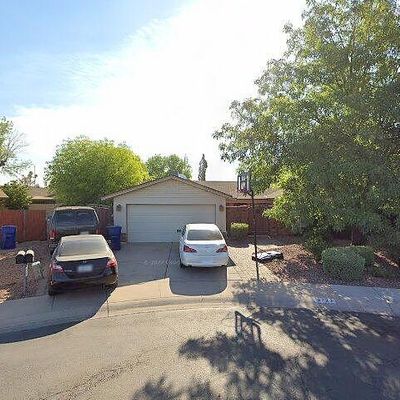 2720 W Natal Cir, Mesa, AZ 85202