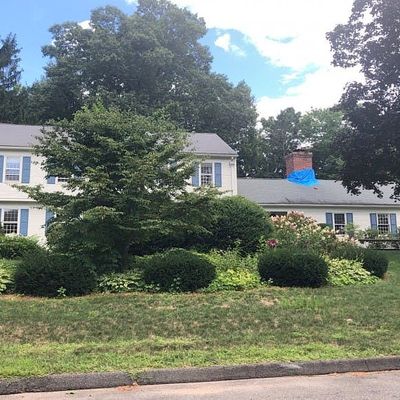 237 Concord Rd, Longmeadow, MA 01106