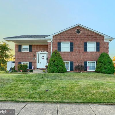 2420 Lampost Ln, Parkville, MD 21234