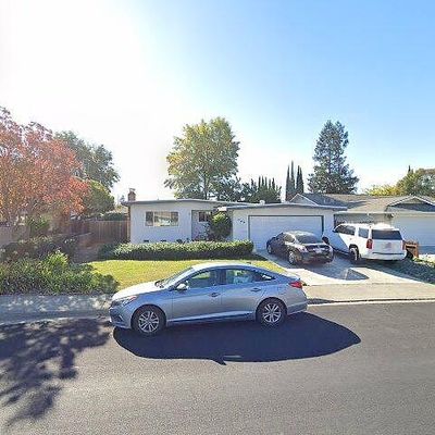 249 Berryessa Dr, Vacaville, CA 95687