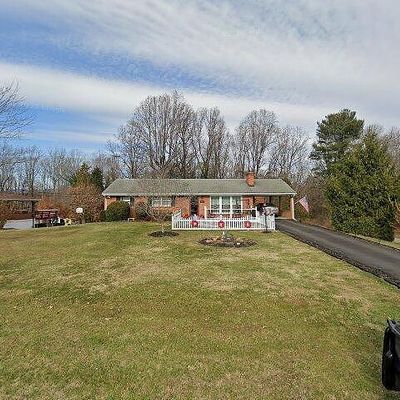 251 Hilltop Dr, Madison Heights, VA 24572