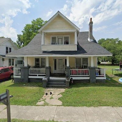 304 S Washington Ave, Reidsville, NC 27320