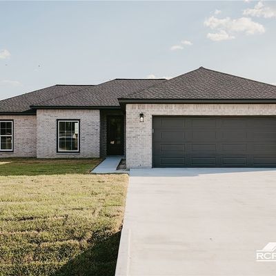 305 Turkey Ln, Victoria, TX 77905