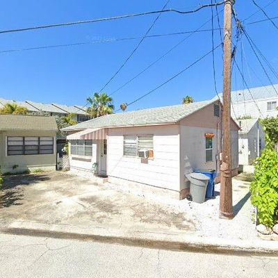 313 Bay Plz, Treasure Island, FL 33706