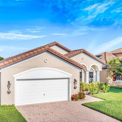 318 Villa Sorrento Cir, Haines City, FL 33844