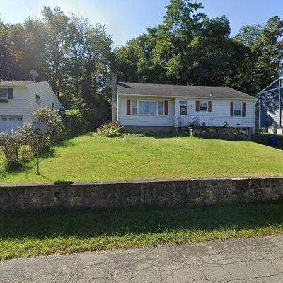 32 Blackberry Rd, Danbury, CT 06811