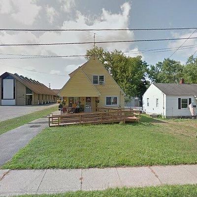 32 Leroy St Sw, Grand Rapids, MI 49548