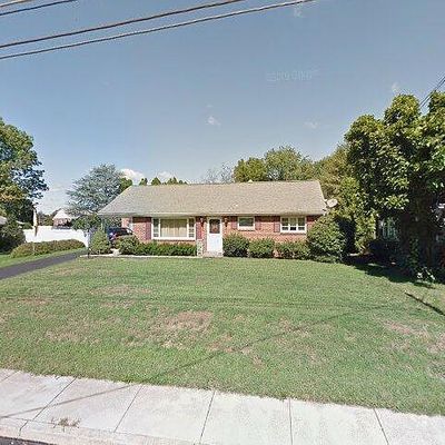 324 S 9 Th St, Akron, PA 17501