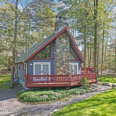 2823 Fairhaven Dr, Tobyhanna, PA 18466