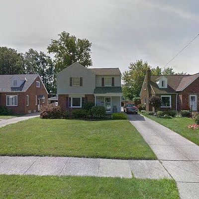 28402 Forest Rd, Willowick, OH 44095