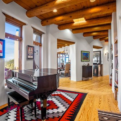 3 Crestview Cir, Santa Fe, NM 87506