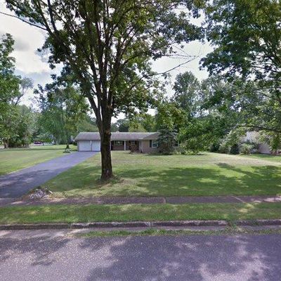 3 Wayne Ct, Manalapan, NJ 07726