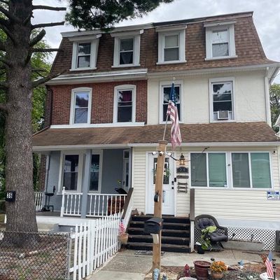 36 E Washington Ave, Clifton Heights, PA 19018