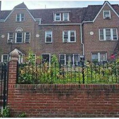 37 16 79 Street, Jackson Heights, NY 11372