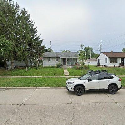 3711 W Douglas Ave, Milwaukee, WI 53209