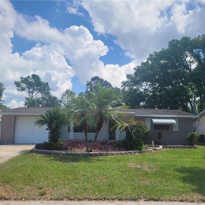 3748 Pensdale Dr, New Port Richey, FL 34652