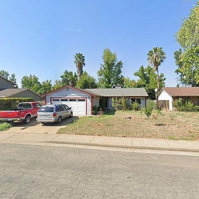 3748 Pluto St, Redding, CA 96002