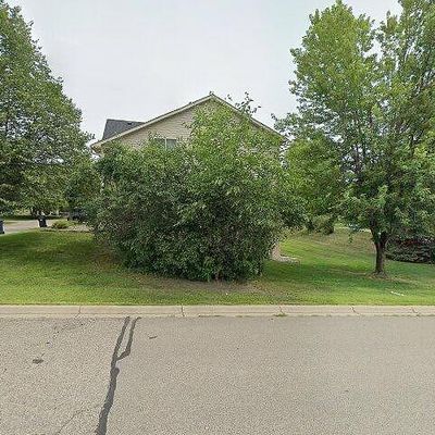 390 Brickyard Dr, Chaska, MN 55318