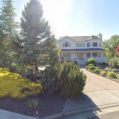 342 Penny Ln, Shady Cove, OR 97539