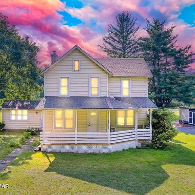 349 Carlton Rd, Mount Pocono, PA 18344