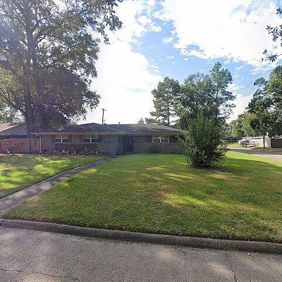 3495 Kenwood Dr, Beaumont, TX 77706