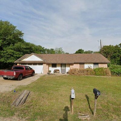 417 Hickorywood St, Azle, TX 76020