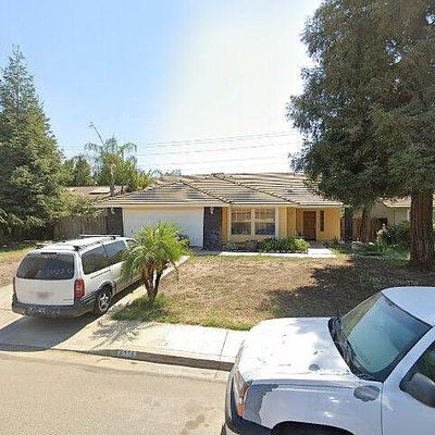 4225 W Mission Ct, Visalia, CA 93277