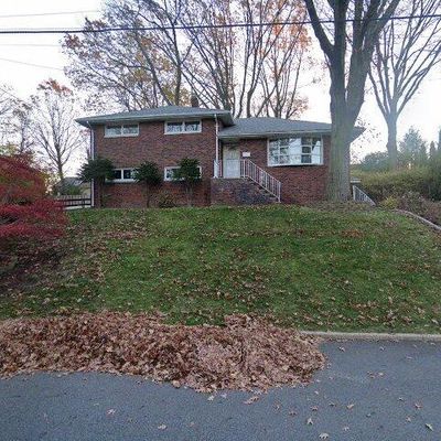 435 Ridgeland Ter, Leonia, NJ 07605