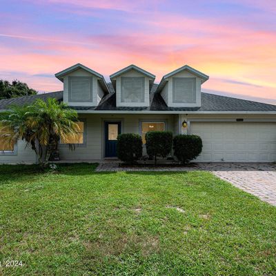 3968 Rolling Hill Dr, Titusville, FL 32796