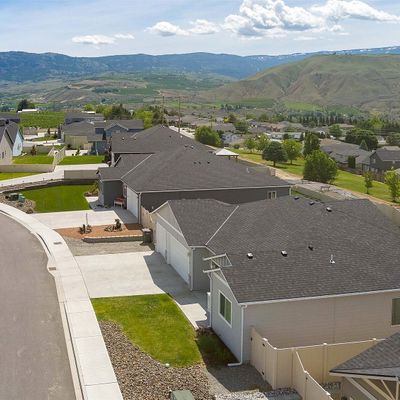 40 S Millbrook Loop, East Wenatchee, WA 98802