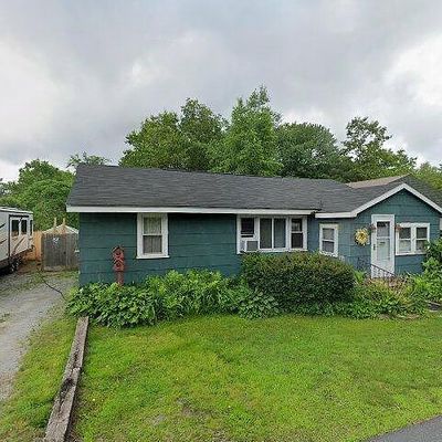 40 Syndicate St, Newport, NH 03773