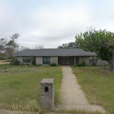 402 Meandering Way, Del Rio, TX 78840