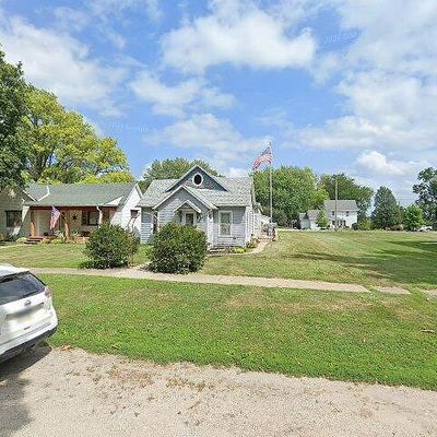 405 Country St, Walnut, IA 51577