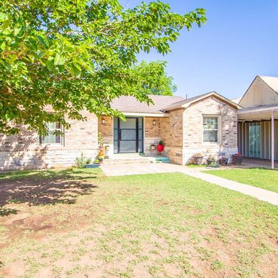 406 Furneaux St, Sudan, TX 79371