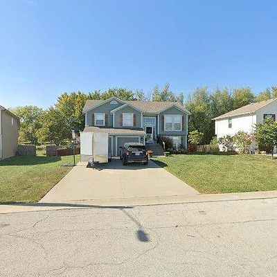 408 Grant Ave, Greenwood, MO 64034