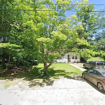 41 Orchard St, Norway, ME 04268