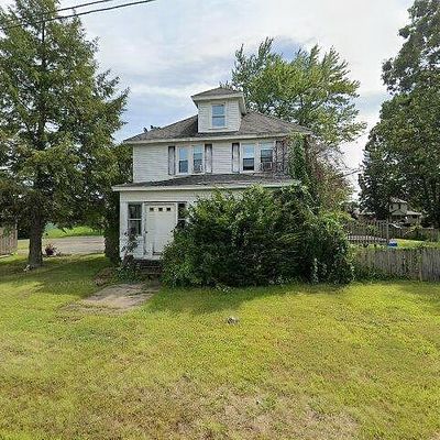 41 Poplar St, Feeding Hills, MA 01030