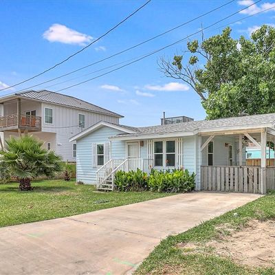 509 W Ave E, Port Aransas, TX 78373