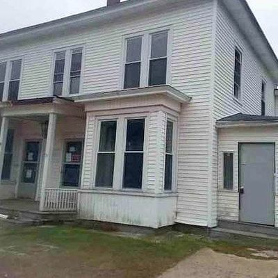 51 Pleasant St Apt 3, Springvale, ME 04083