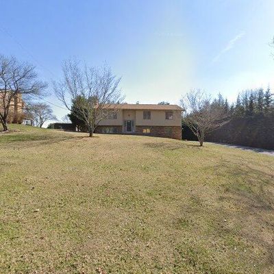 5121 Woods Way, Kingsport, TN 37664