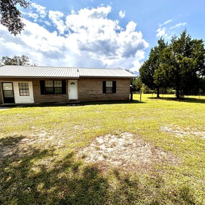 515 Stewart Rd, Chipley, FL 32428