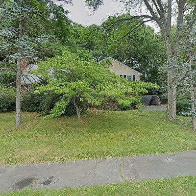 46 Royalston Rd, Wellesley Hills, MA 02481