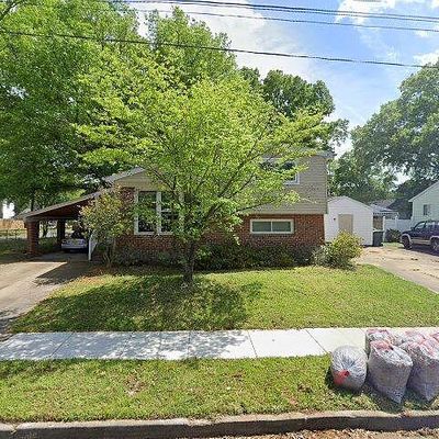 4633 Larkin St, Norfolk, VA 23513