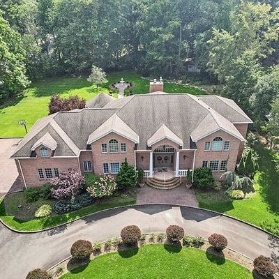 491 Brookside Ave, Allendale, NJ 07401