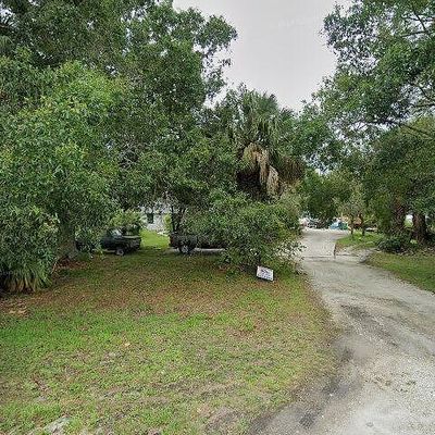 5802 Pinetree Dr, Fort Pierce, FL 34982