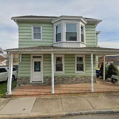 6 High St, Manchester, PA 17345