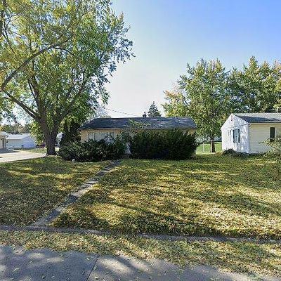 601 E 13 Th St N, Newton, IA 50208