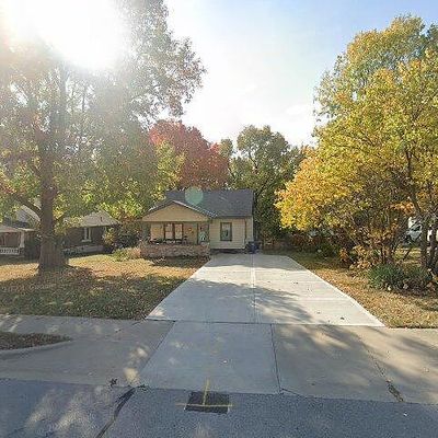 623 W Kansas St, Liberty, MO 64068