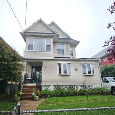 554 Henderson Ave, Staten Island, NY 10310