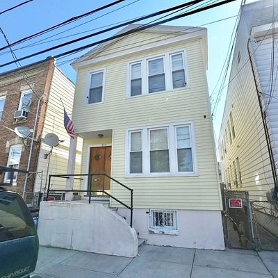 575 N 9 Th St, Newark, NJ 07107